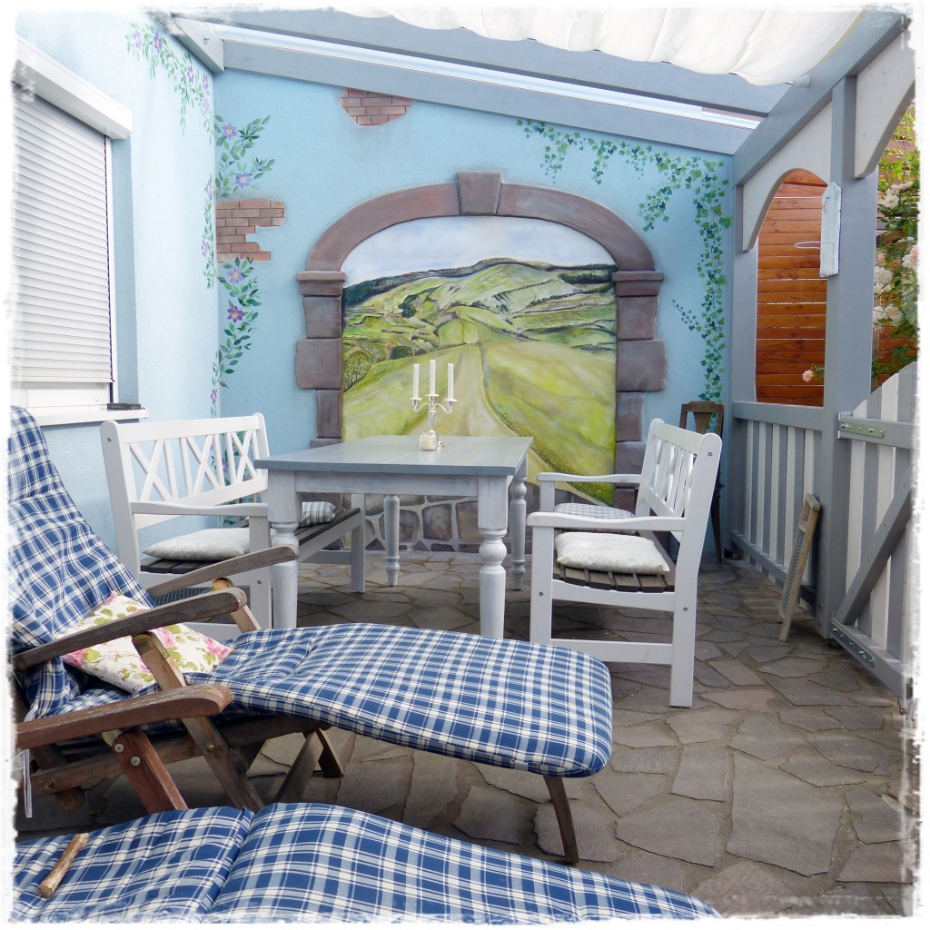 Außenwand mit Landschaftspanorama Shabby Chic Terrasse