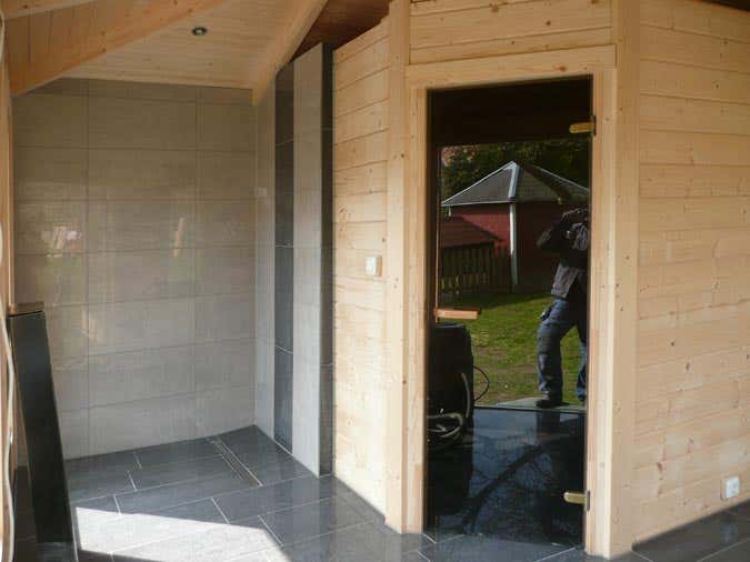 sauna-gefliesst